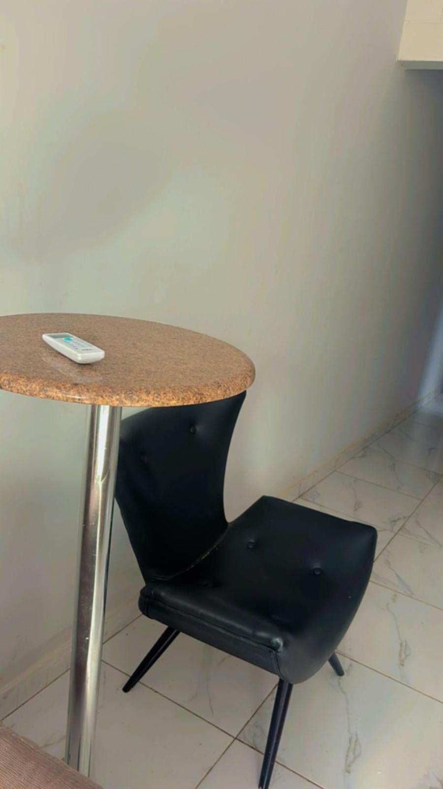 Acomodação com café da manhã  Casa Piscina Quente Caldas Novas